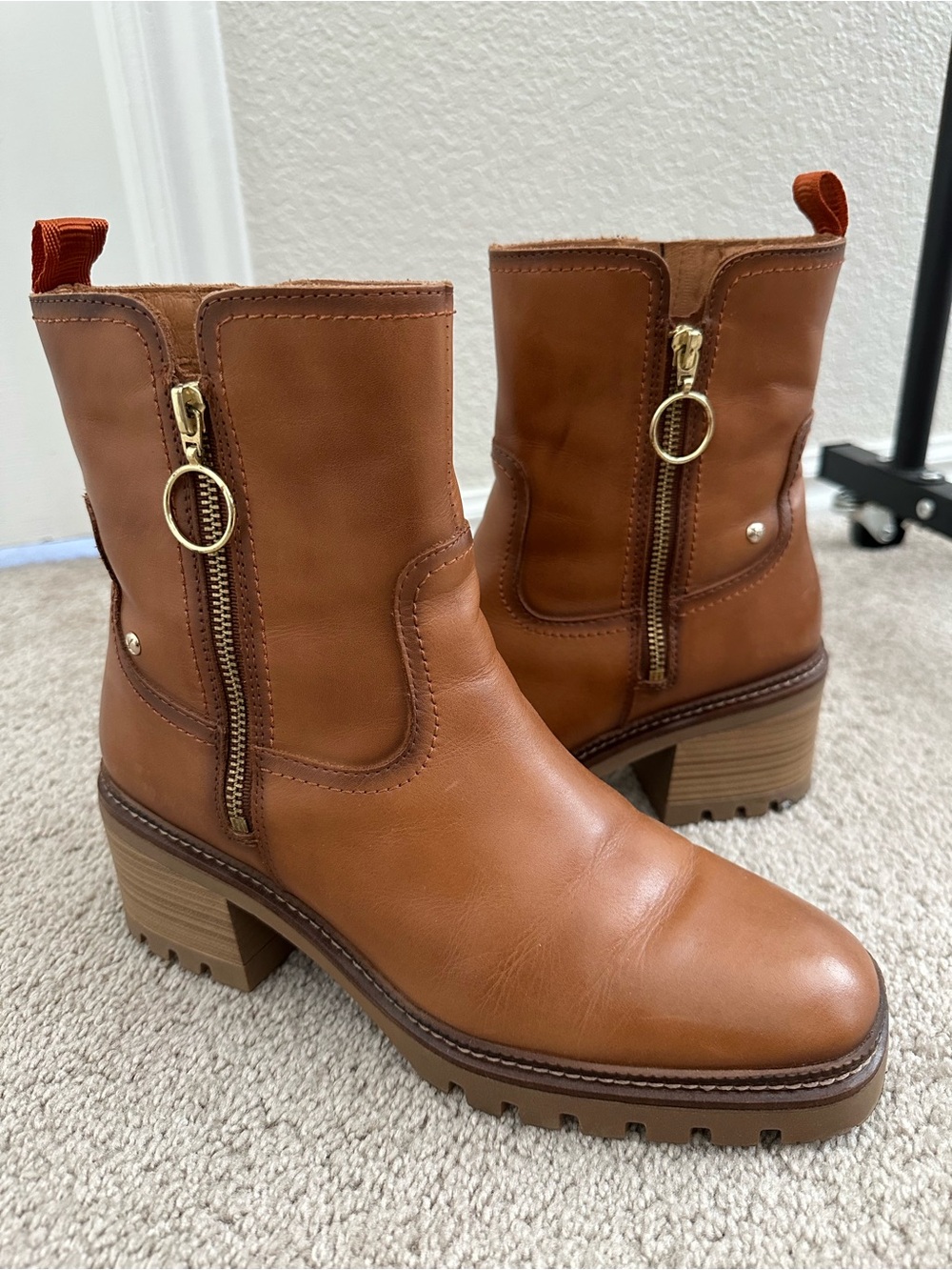 Pikolinos Women’s Leather Zip-Detail Ankle Boots